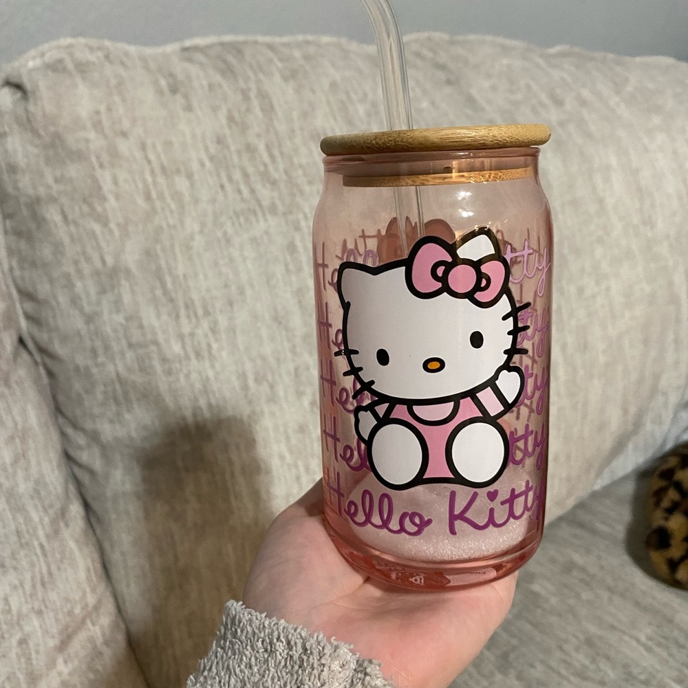 Hello Kitty Cup Bundle - image 3